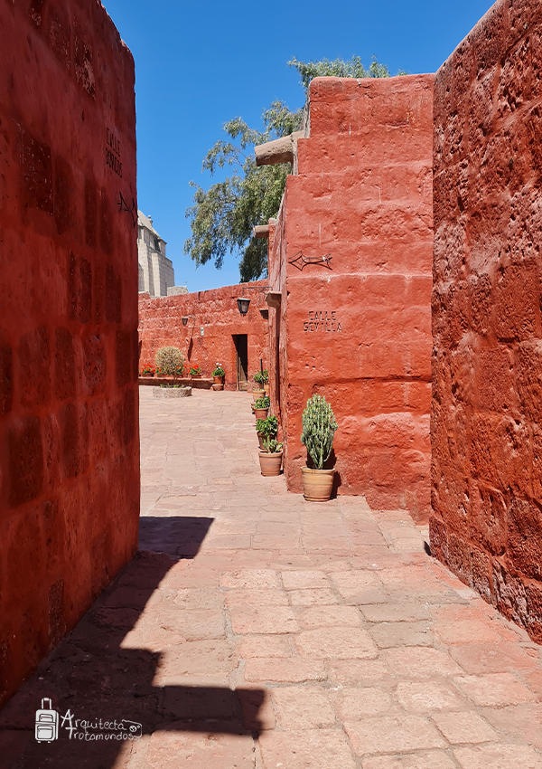 Calle Granada en Monasterio de Santa Catalina