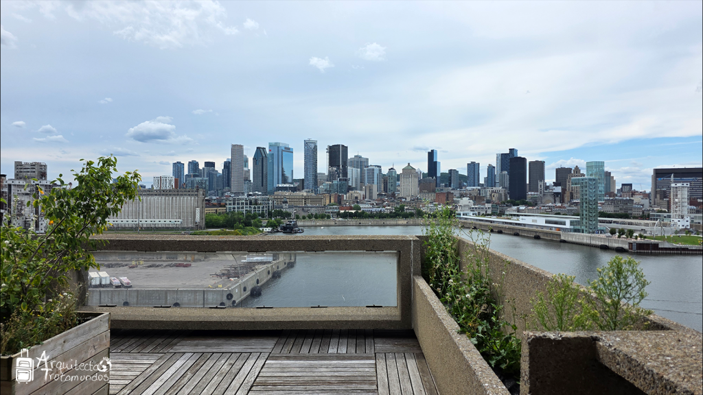 Vista desde una terraza privada hacia el centro de Montreal